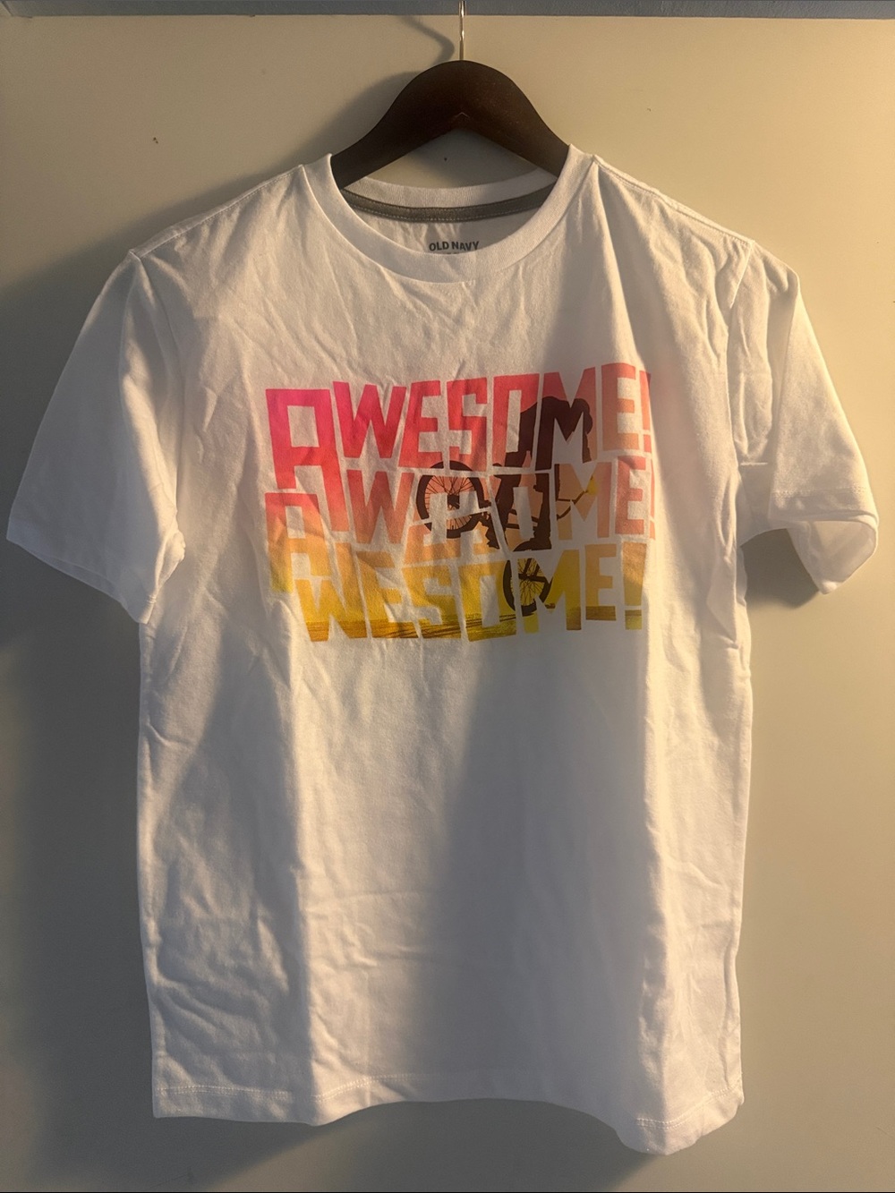 Old Navy Boys White Cotton 'AWESOME' Graphic Tee Sz XL 14-16 NWOT
